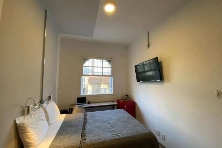Room 3 of 71