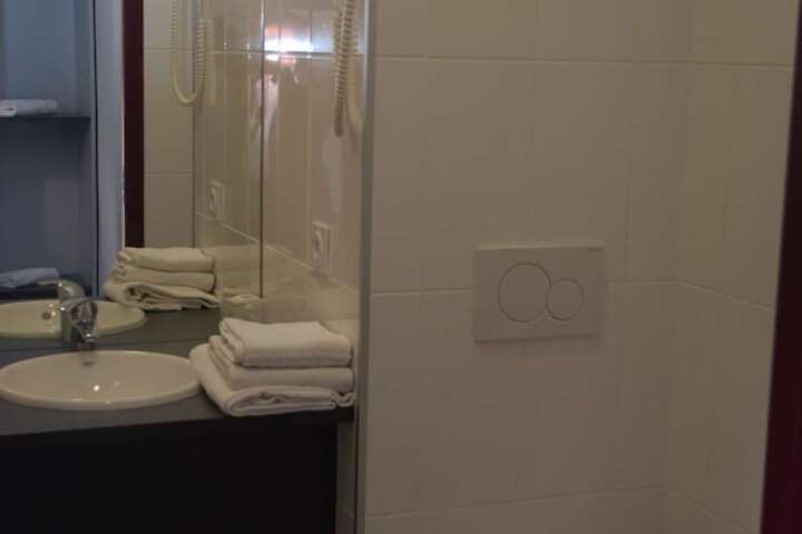 Room 19 of 30