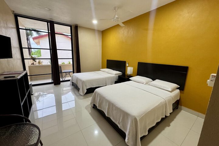 Room 10 of 29