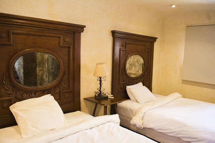 Room 26 of 70