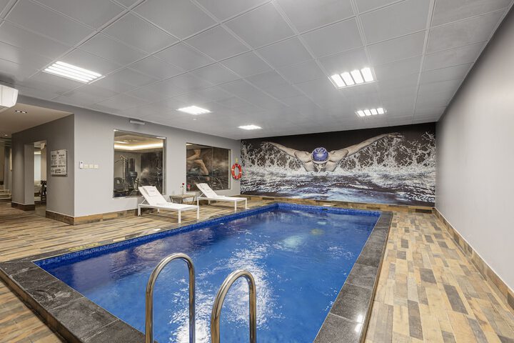 Pool 20 of 40