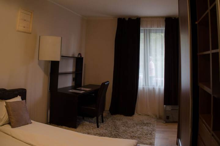 Room 15 of 43