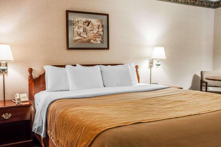 1 King Bed Mobility Accessible (1 of 7)
