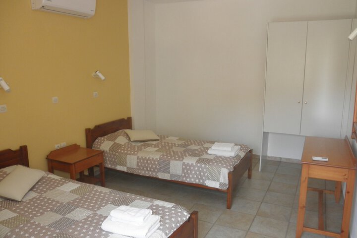 Room 9 of 51