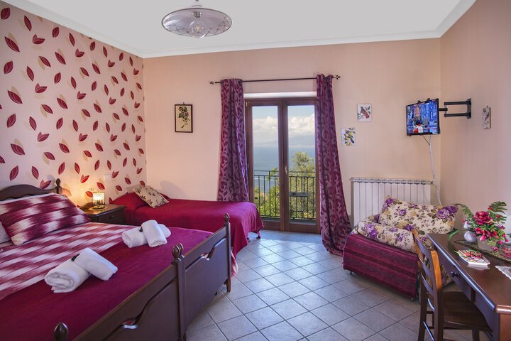 Room 10 of 52