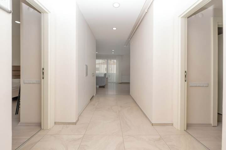 Room 78 of 271