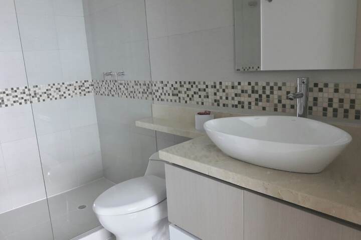 Room 4 of 27