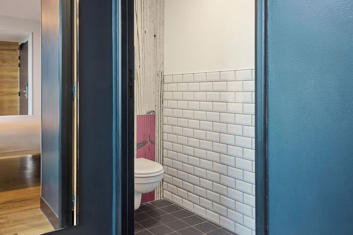 Room 45 of 72