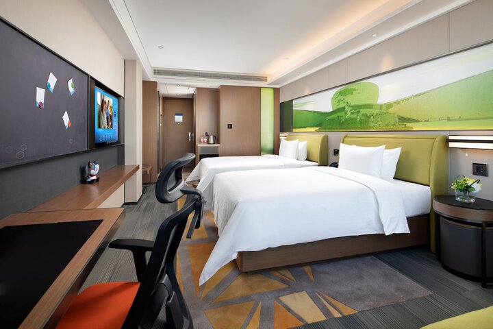 Room 21 of 42
