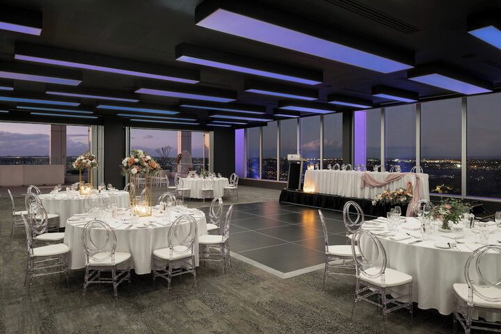 Ballroom/Hall 89 of 115