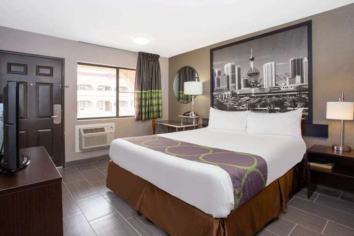 Guest room