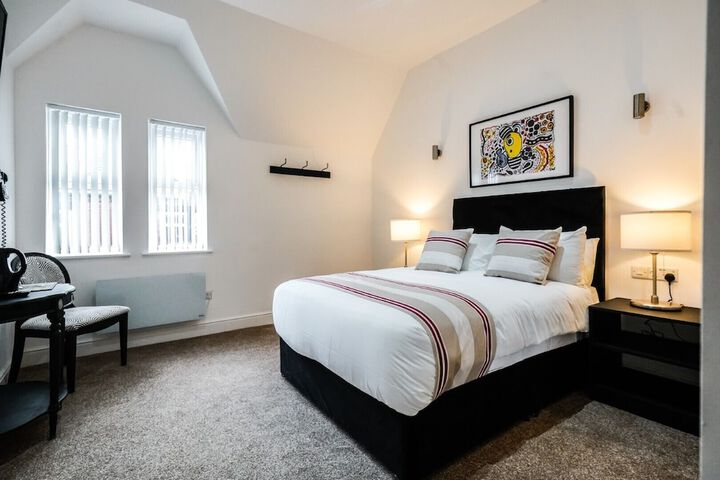 Room 6 of 26