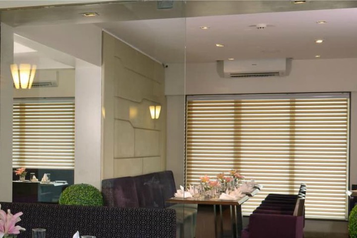 Dining Photos