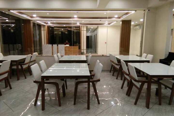 Dining 22 of 30