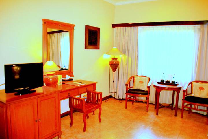 Room 13 of 26