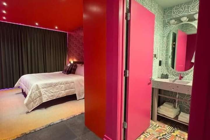 Room 5 of 13