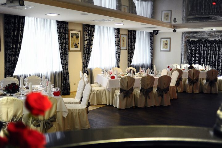Dining 44 of 71
