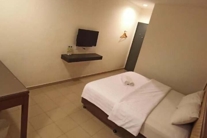 Room 14 of 41