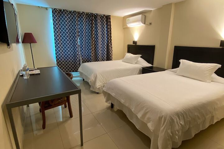 Room 15 of 48