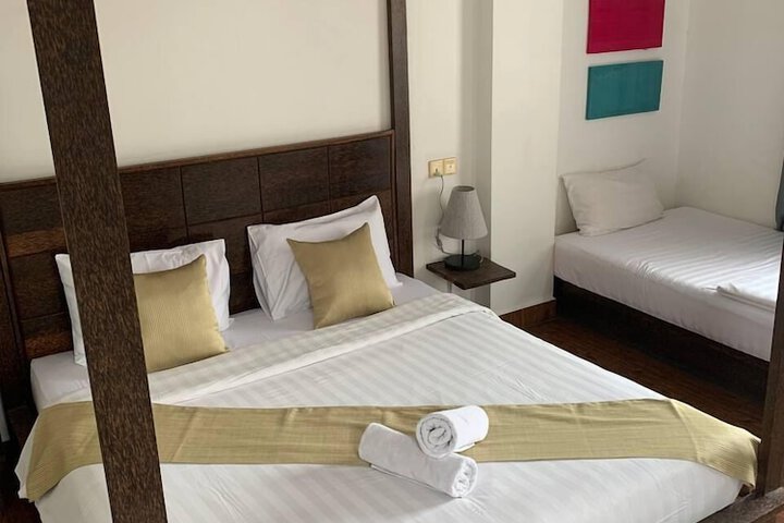 Room 20 of 65