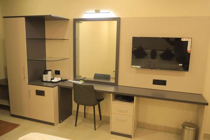 Room 64 of 114