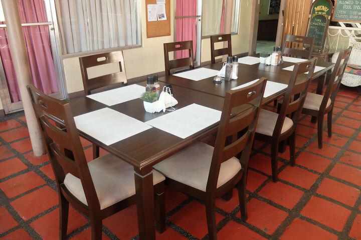 Dining 52 of 62