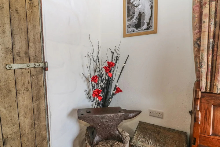 Room 3 of 15