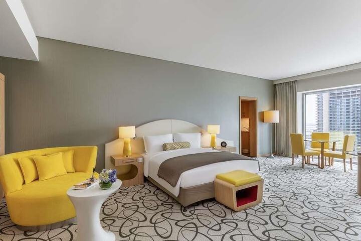 Room 73 of 315