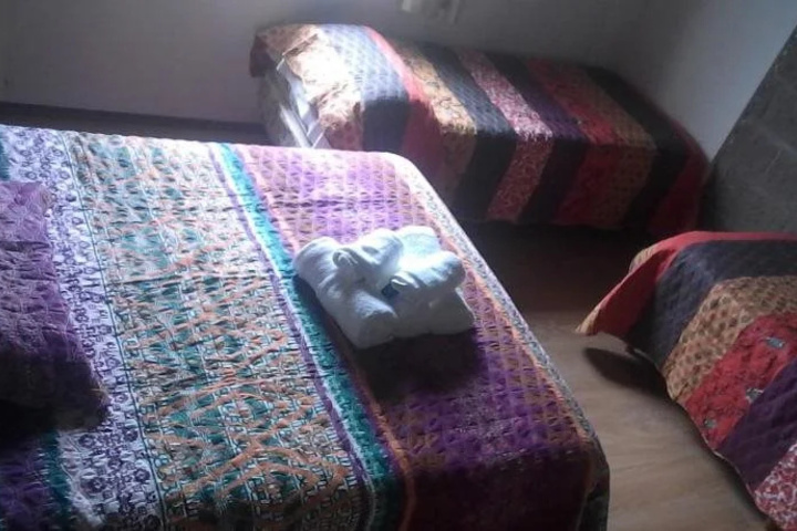 Room 3 of 13