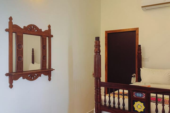 Room 10 of 89