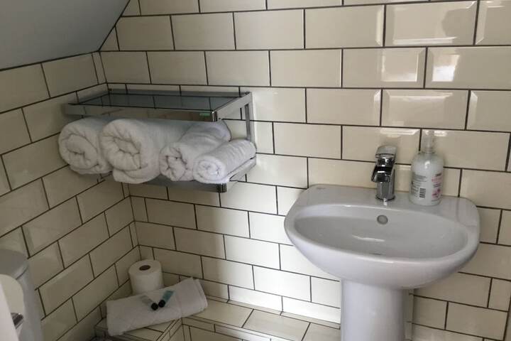 Room 14 of 22