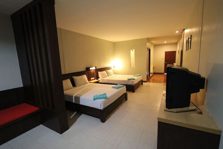 Room 8 of 49