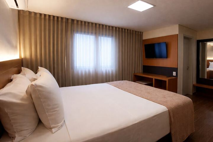 Room 11 of 31