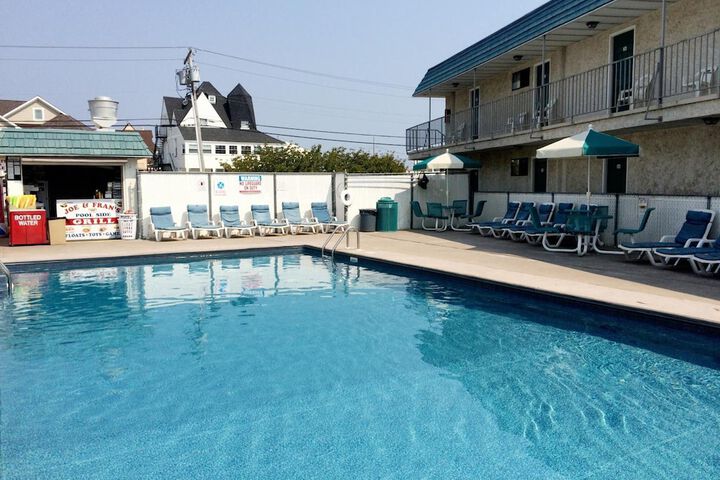 Pool 31 of 48