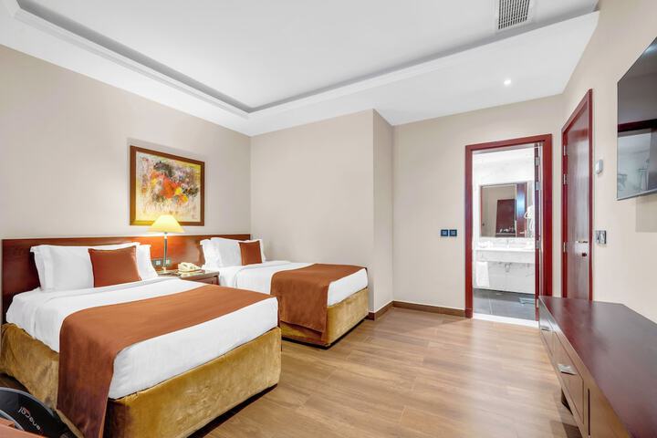 Room 205 of 420