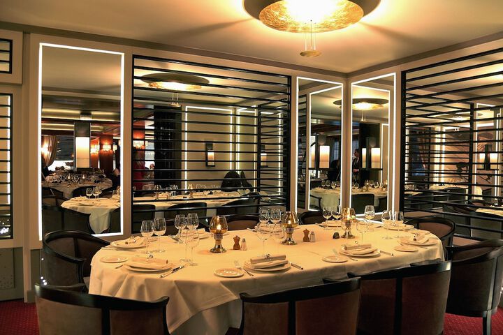 Dining 74 of 88
