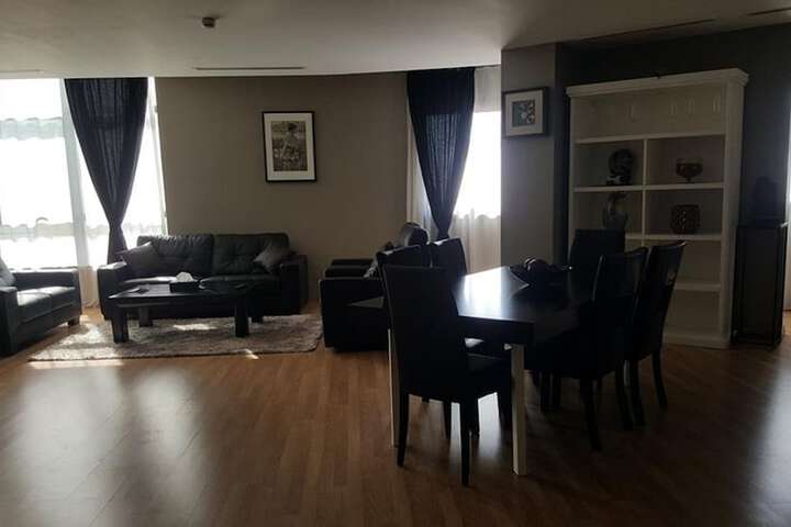 Room 19 of 37