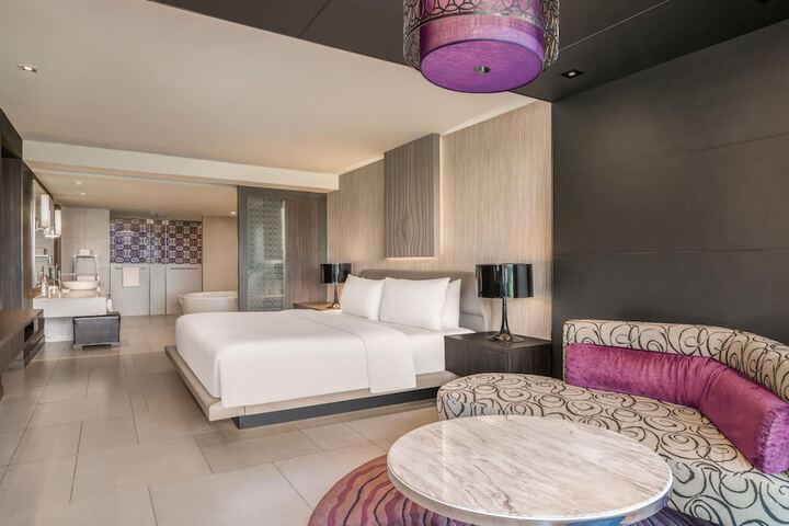 Room 30 of 140