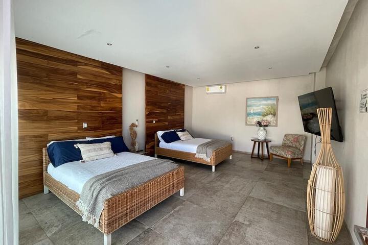 Room 9 of 21