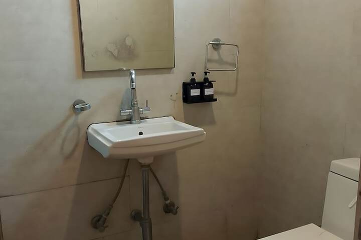 Room 59 of 95