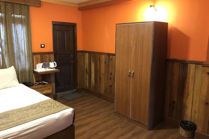 Room 7 of 35