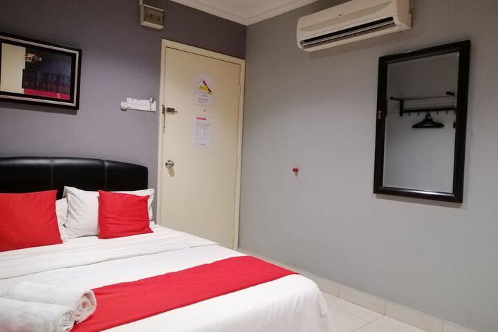 Room 7 of 29