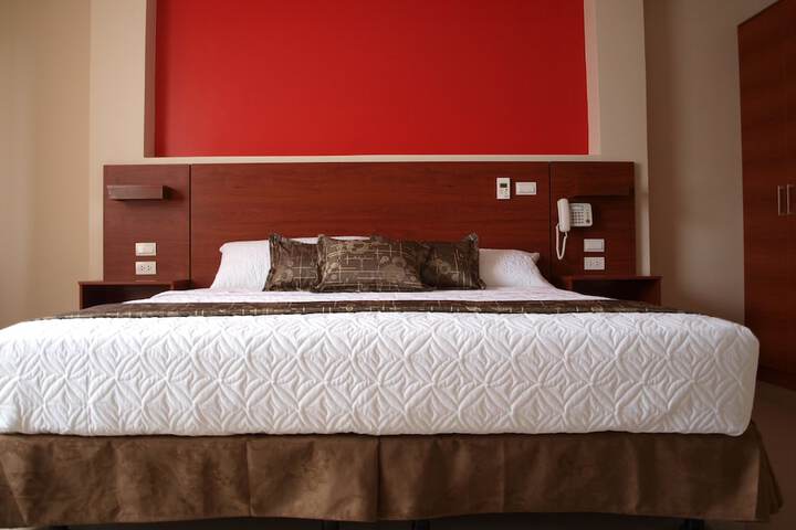 Room 9 of 47