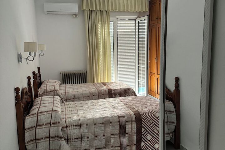 Room 20 of 127