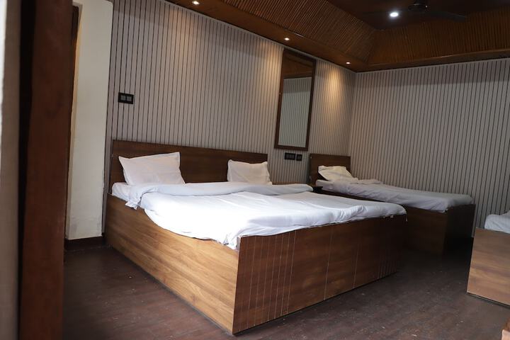 Room 7 of 47