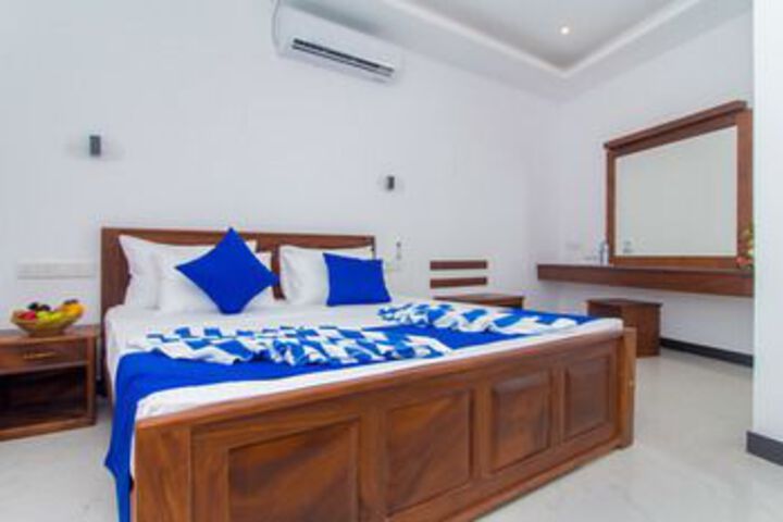 Room 15 of 39
