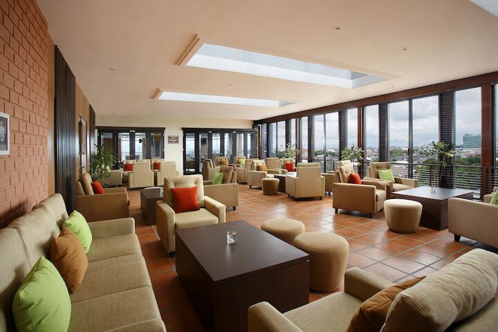 Hotel Interior 6 of 37