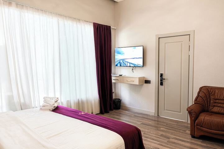 Room 3 of 15