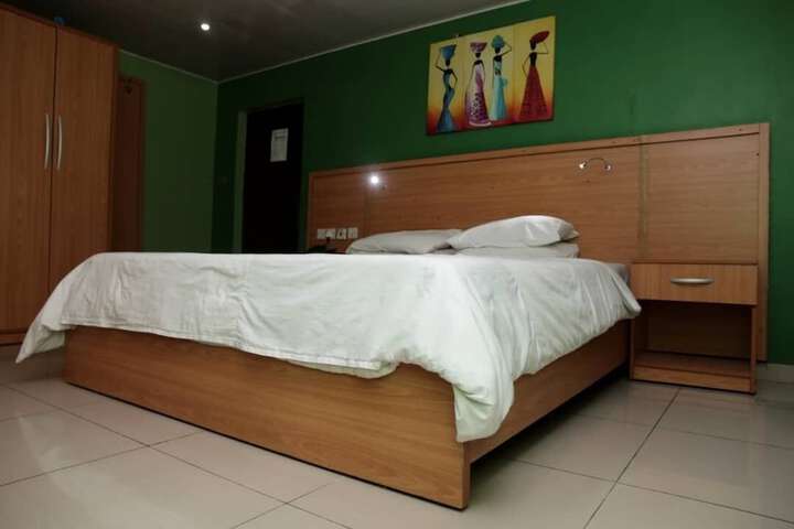 Room 7 of 22