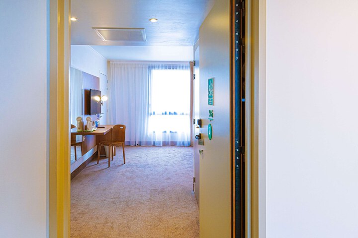 Hotel Interior 94 of 114